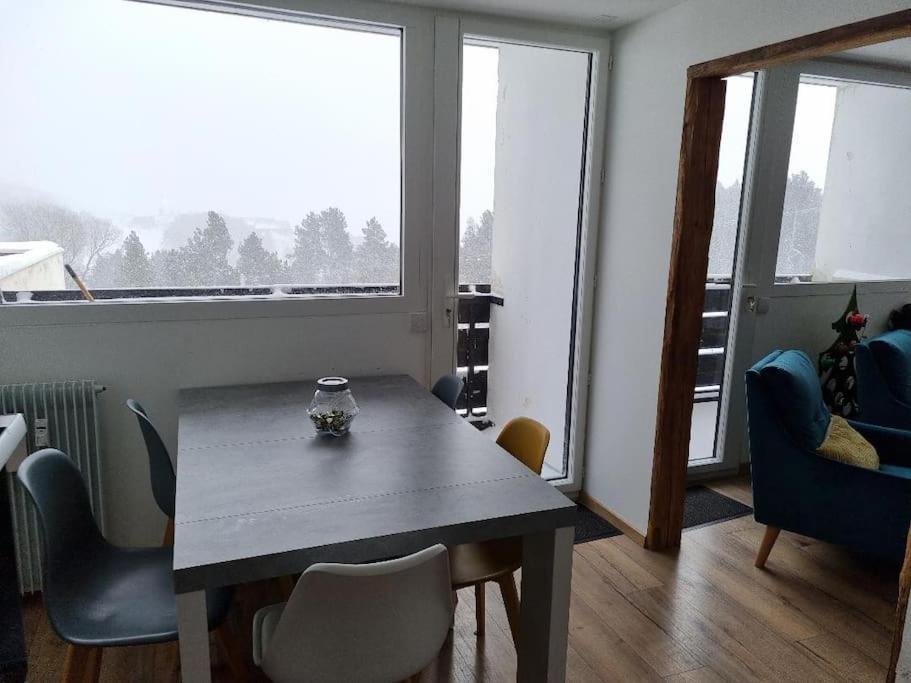Appartement Tres Lumineux Egat Екстер'єр фото