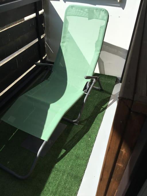Appartement Tres Lumineux Egat Екстер'єр фото