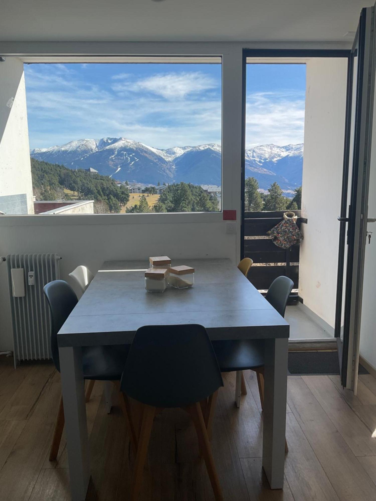 Appartement Tres Lumineux Egat Екстер'єр фото